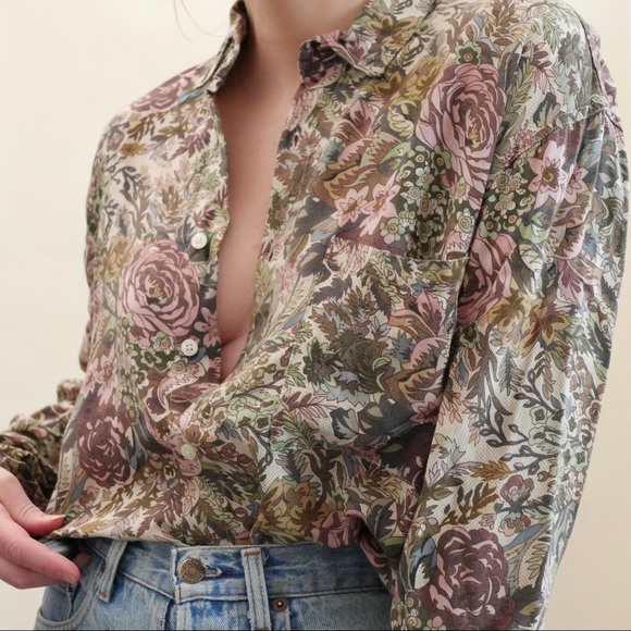 Vintage Tops - Button Up Shirt Floral Printed Vintage Collared Patch Pocket Bold Flowers Pink